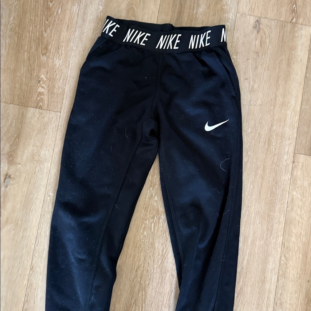 Nike Kids Black Sweatpants with White Logo - Picture 2 of 4